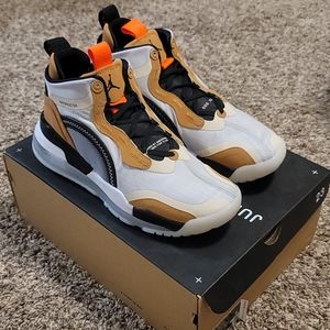 Sold Jordan aerospace 720